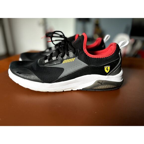 PUMA SCUDERIA FERRARI ELECTRON E PRO MOTORSPORT SIZE 12 PRE OWNED - Picture 1 of 5